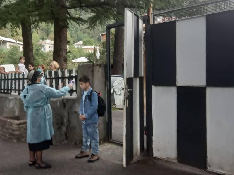 სწავლა განახლდა ცაგერის მუნიციპალიტეტის სკოლებში.მათ შორის,ლაჯანურის ხეობის 6...